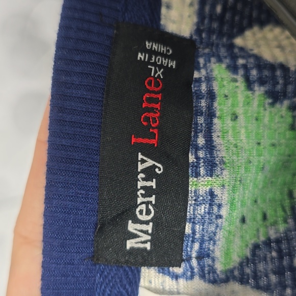 Merry Lane Christmas Tree Pajama Set - Picture 9 of 10